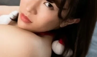 Em gái nụ cười đốn tim thân hình rực lửa - Phevkl