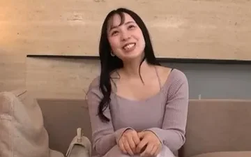 Chơi nữ nhân viên quán ăn 26 tuổi phim sex HD - Phevkl