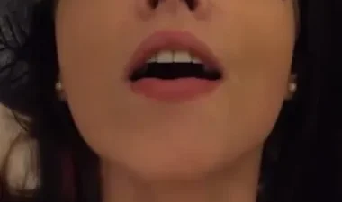 Nữ sinh hư hỏng Emily Cash - Phim sex JAV vietsub HD tại Phevkl