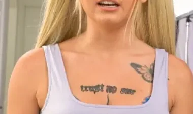 Nàng thơ ngỡ ngàng trước kích thước khủng - Phim sex HD tại Phevkl