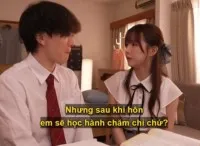Cô gia sư xinh lộng lẫy thấy cậu học trò tự ti vì “không biết hôn” nên đã giúp cậu luyện tập